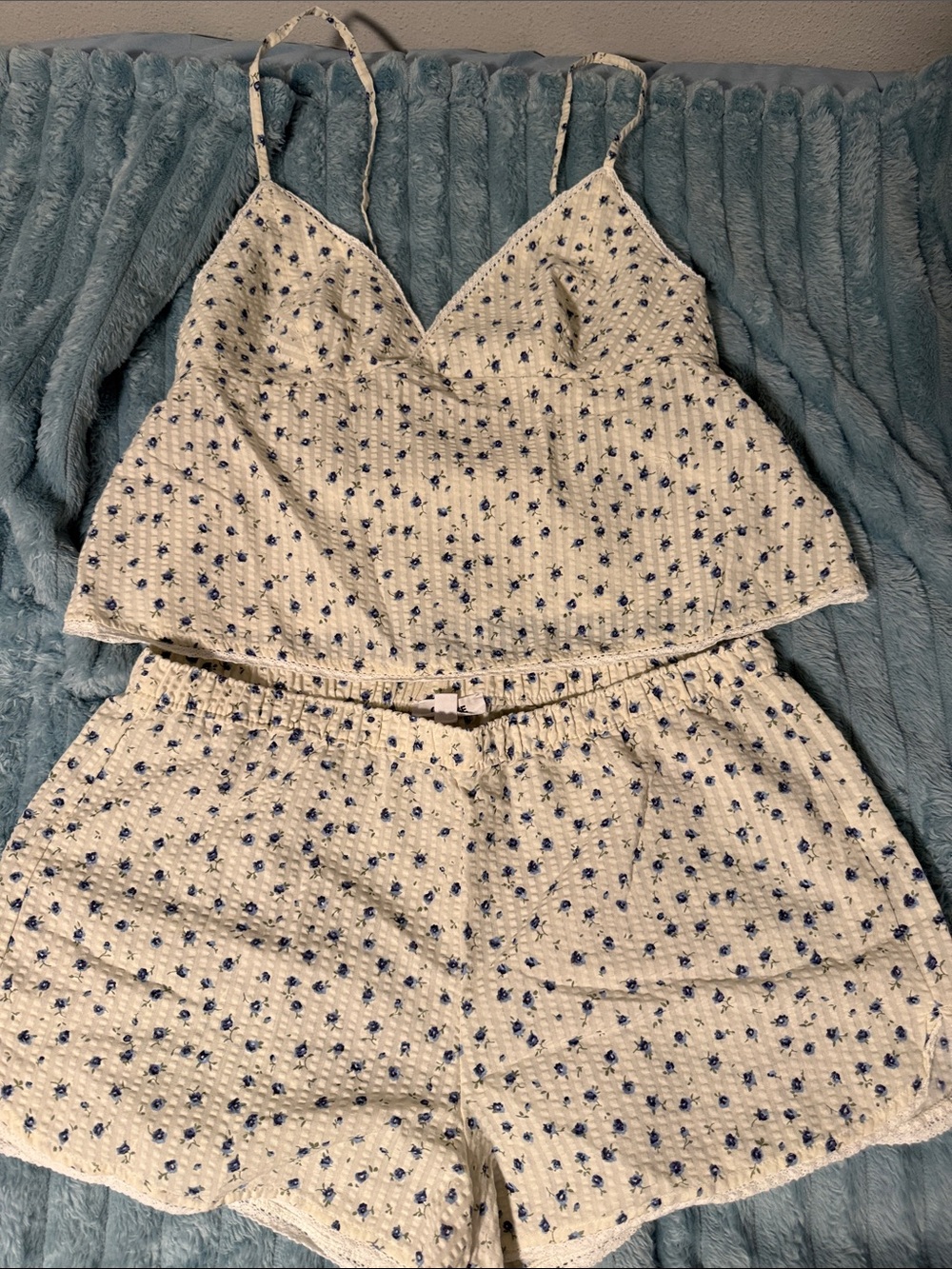 Women’s Cream Floral Cami & Shorts Set